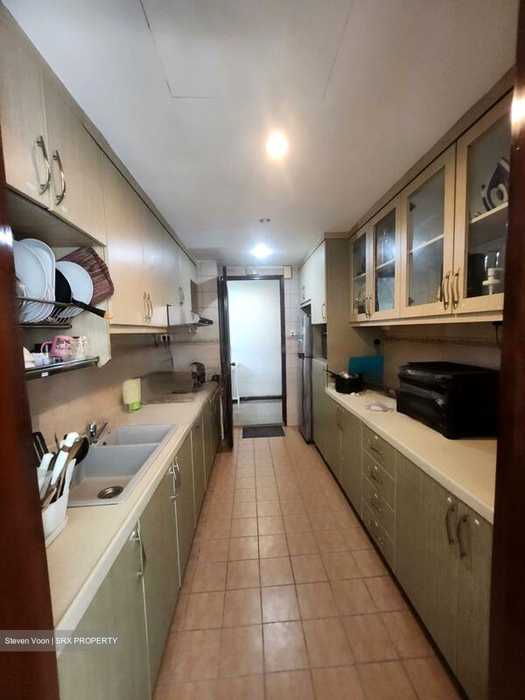 Stratford Court (D16), Condominium #632745481